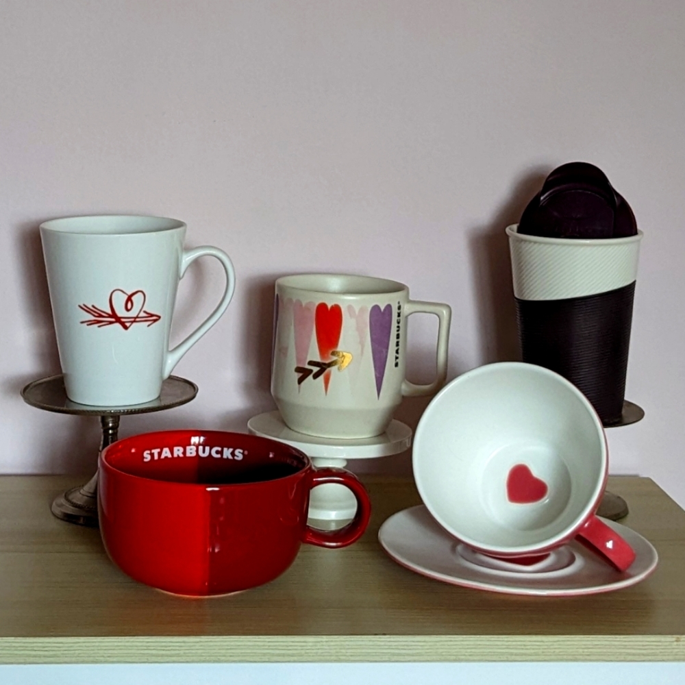 Lot of 5 Starbucks Mugs And Dish